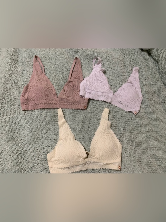 Danskin Other - Danskin Cream Lace Triangle Bralette